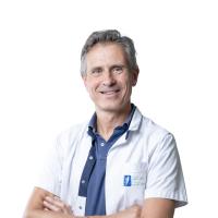 Dr Hugues FIERENS, Dermatologue à la Clinique Saint-Jean à Bruxelles